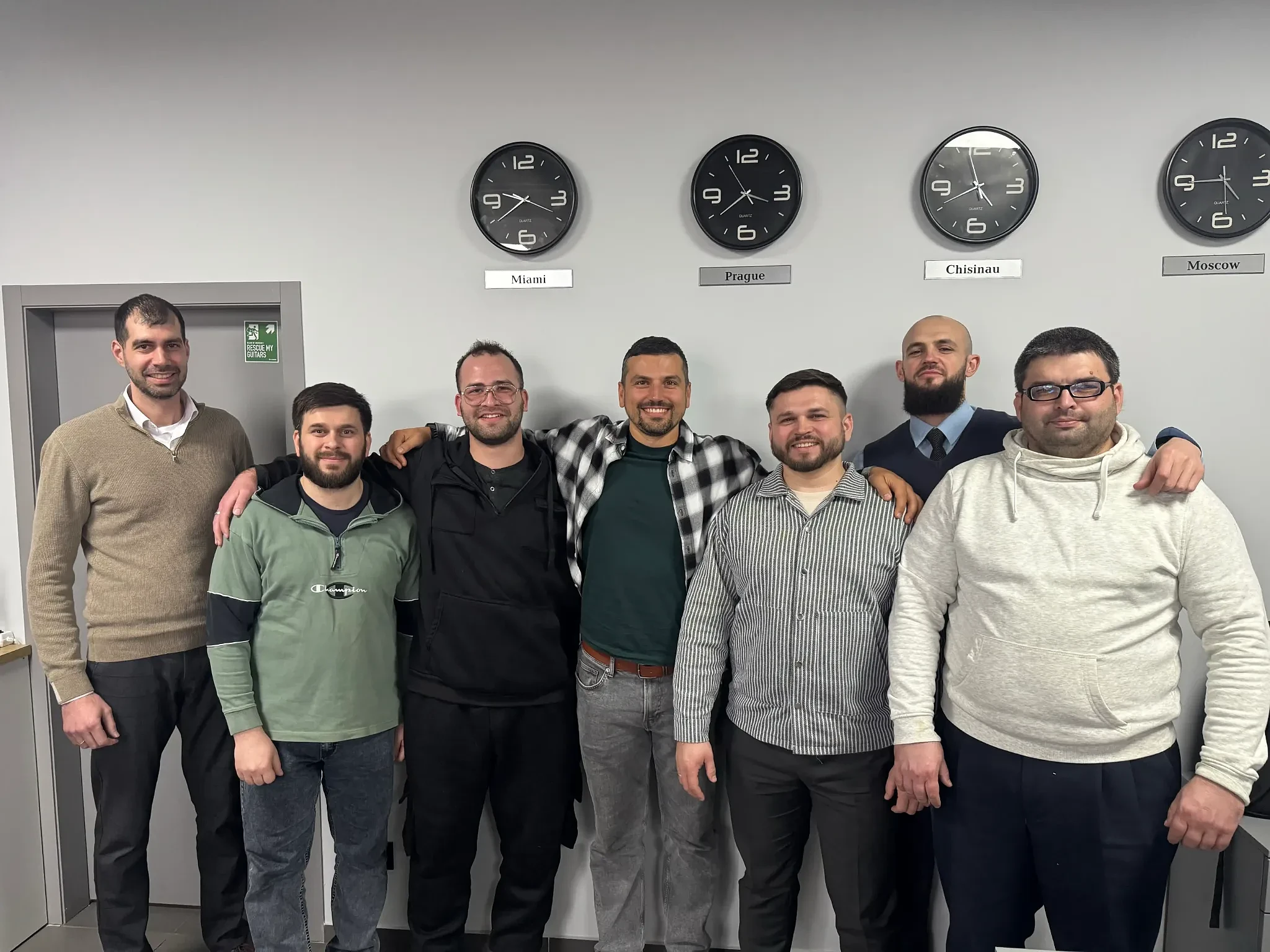 Das SEO-Team von Webdelo im Büro
